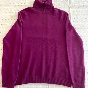 L. L. Bean Burgandy Cashmere Turtleneck